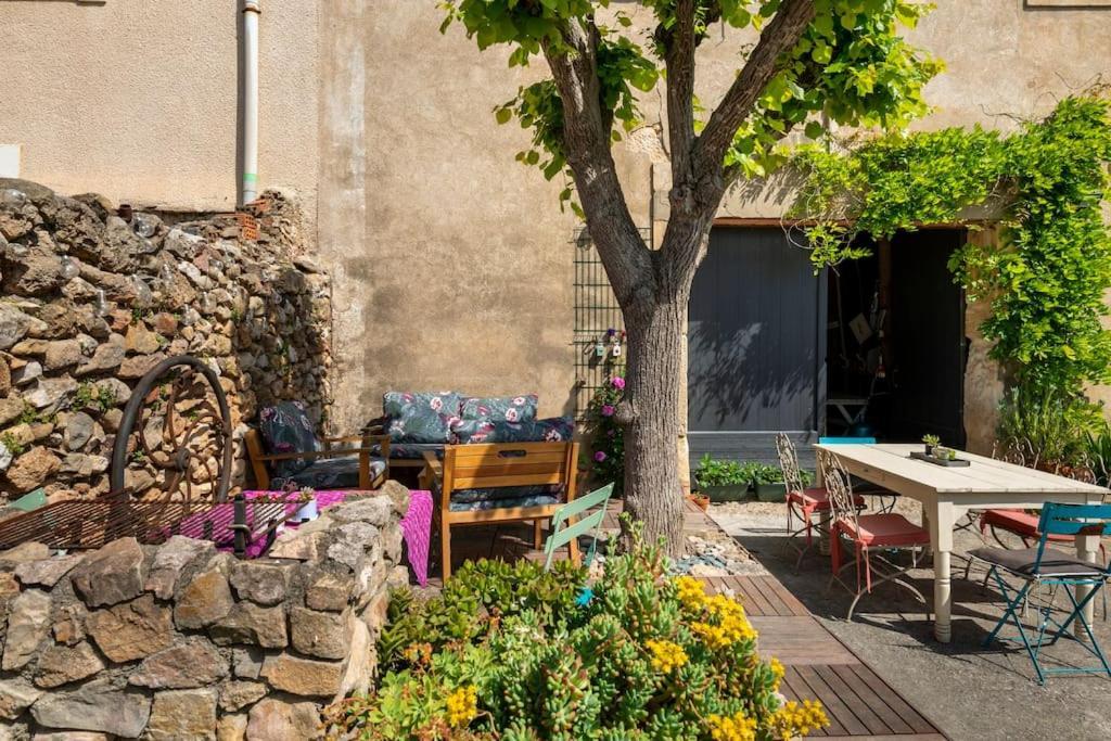 La Calade Bed & Breakfast Montouliers Dış mekan fotoğraf